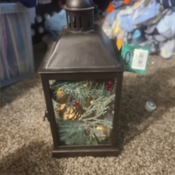 NWT LED Metal Lantern - Picture 4 of 9